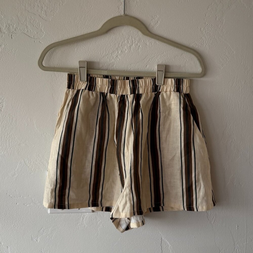 VRG GRL Tara Linen Shorts in Dune Stripe